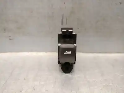 Peça sobressalente para automóvel em segunda mão botão / interruptor elevador vidro traseiro direito por volvo v40 fastback (525) d2 referências oem iam 31394840