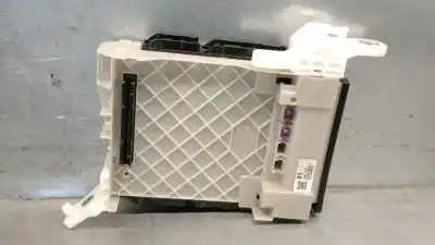 İkinci el araba yedek parçası RÖLE/SIGORTA KUTUSU için TOYOTA C-HR (_X1_)  OEM IAM referansları 82730F4010 63587132 82730F4010