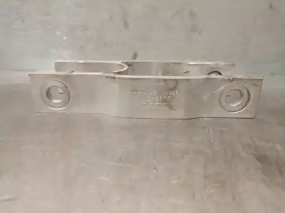 Second-hand car spare part engine support for volvo v40 fastback (525) d2 oem iam references 31359645  31359645