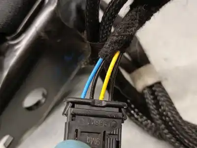 Peça sobressalente para automóvel em segunda mão chicote / encaixe cinto segurança por opel corsa f corsa-e (68) referências oem iam 6403040ete  