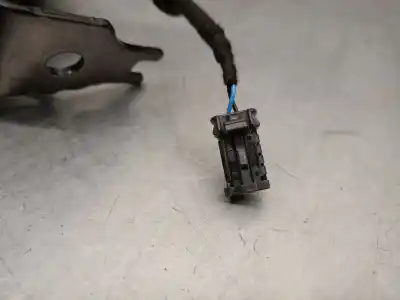 Peça sobressalente para automóvel em segunda mão chicote / encaixe cinto segurança por opel corsa f corsa-e (68) referências oem iam 6403047etd  
