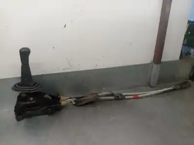 Tweedehands auto-onderdeel versnellingspook voor toyota yaris (_p9_) 1.4 d-4d (nlp90_) oem iam-referenties 335300d040