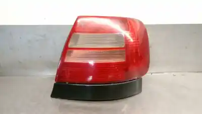 Автозапчастина б/у правий ліхтар для audi a4 b5 (8d2) 1.9 tdi посилання на oem iam 8d0945112d