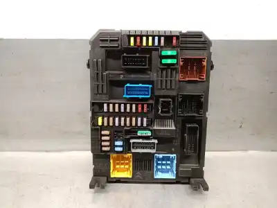 Pezzo di ricambio per auto di seconda mano scatola relè/fusibili per opel corsa f corsa-e (68) riferimenti oem iam 9832880380