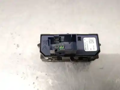 Second-hand car spare part switch for opel corsa f corsa-e (68) oem iam references 98327597yx  