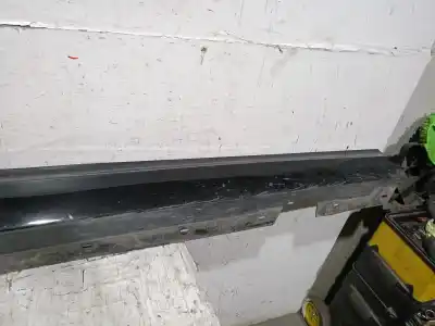 Second-hand car spare part side skirt for bmw 3 (e90) 320 d oem iam references 51777202654  51777202654