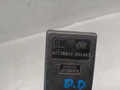 Автозапчастина б/у гачок для opel corsa a fastback (s83) 1.2 s (f08, m08, f68, m68) посилання на oem iam 90138282  