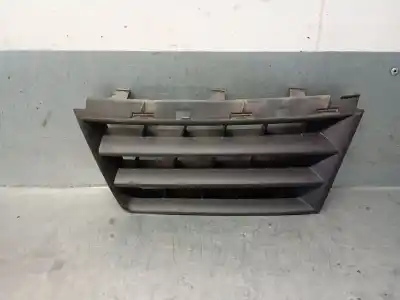 Автозапчасти б/у передняя решетка за RENAULT SCÉNIC II (JM0/1_) 1.5 DCI (JM02, JM13) ссылки OEM IAM 8200140329  7701474779