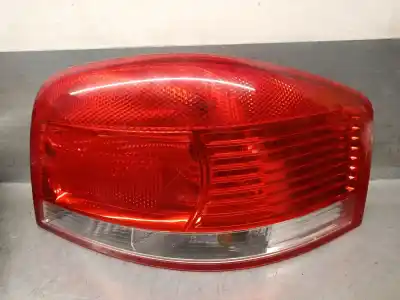 Автозапчасти б/у правый задний фонарь за audi a3 (8p1) 2.0 tdi 16v ссылки oem iam 8p0945096