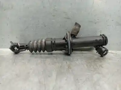 Pièce détachée automobile d'occasion Pompe D'embrayage pour RENAULT CLIO III (BR0/1, CR0/1) 1.2 16V (BR0P, CR0P) Références OEM IAM 8200436137  