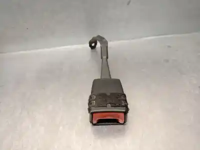 Peça sobressalente para automóvel em segunda mão chicote / encaixe cinto segurança por audi a3 (8p1) 2.0 tdi 16v referências oem iam 8p0857755  8p0857755