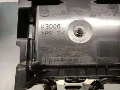 Автозапчастина б/у центральна консоль для mazda 3 fastback (bp) 2.0 skyactiv-g m hybrid посилання на oem iam bdgf64441  