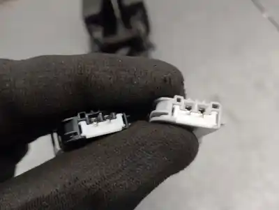 Peça sobressalente para automóvel em segunda mão chicote / encaixe cinto segurança por opel zafira tourer c (p12) 1.6 cdti (75) referências oem iam 13332236  13332236