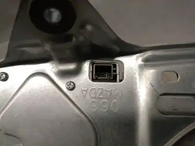 Автозапчасти б/у мотор заднего стеклоочистителя за mazda 3 fastback (bp) 2.0 skyactiv-g m hybrid ссылки oem iam bdgh66b60  