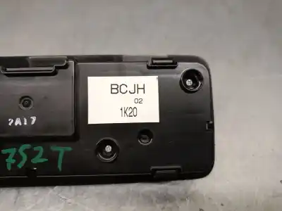 Автозапчасти б/у внутренний свет за mazda 3 fastback (bp) 2.0 skyactiv-g m hybrid ссылки oem iam bcjh1k20  