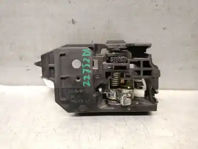 Автозапчасти б/у левая передняя внутренняя ручка за mazda 3 fastback (bp) 2.0 skyactiv-g m hybrid ссылки oem iam bcjhv8393  