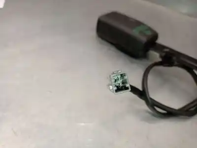 Автозапчастина б/у гачок для mazda 3 fastback (bp) 2.0 skyactiv-g m hybrid посилання на oem iam bcka57680b  