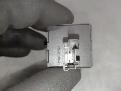 Автозапчастина б/у вимикач для opel zafira tourer c (p12) 1.6 cdti (75) посилання на oem iam 13577258  1240410