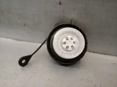 Автозапчастина б/у колпачка паливна для mazda 3 fastback (bp) 2.0 skyactiv-g m hybrid посилання на oem iam 22011307241  