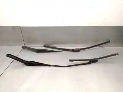 Автозапчастина б/у передній правий річок склоочисника для ford fiesta (cb1) motor 1.6 ltr. - 70 kw tdci cat посилання на oem iam 8a6117526ac