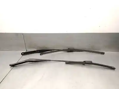 Автозапчасти б/у рычаг стеклоочистителя передний правый за ford fiesta (cb1) motor 1.6 ltr. - 70 kw tdci cat ссылки oem iam 8a6117526ac  1760909