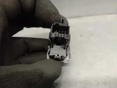 Second-hand car spare part switch for opel zafira tourer c (p12) 1.6 cdti (75) oem iam references 39092912  39092912