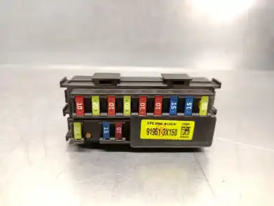 Peça sobressalente para automóvel em segunda mão Caixa De Fusíveis E Relés por KIA CEE'D (JD) 1.6 CRDI 136 Referências OEM IAM 919513X150  