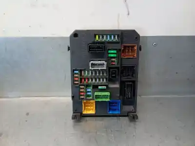 Gebrauchtes Autoersatzteil relais sicherungskasten multifunktionsrelais zum citroen c4 picasso ii 1.6 bluehdi 120 oem-iam-referenzen 9806687980