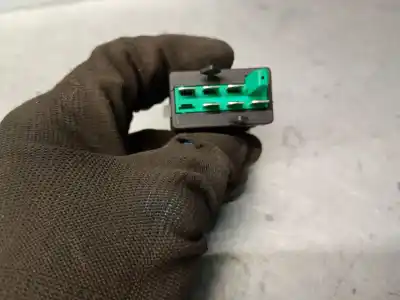 Pezzo di ricambio per auto di seconda mano interruttore per skoda superb i (3u4) 2.0 tdi riferimenti oem iam 3u0963563  3u0963563