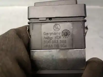 Pezzo di ricambio per auto di seconda mano interruttore per skoda superb i (3u4) 2.0 tdi riferimenti oem iam 3u0963563  3u0963563