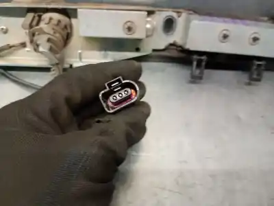 Pezzo di ricambio per auto di seconda mano maniglia esterna del cancello per skoda superb i (3u4) 2.0 tdi riferimenti oem iam 107827573je  107827573je