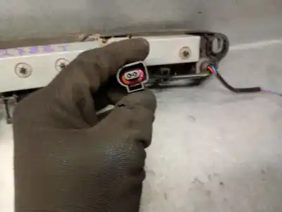 Pezzo di ricambio per auto di seconda mano maniglia esterna del cancello per skoda superb i (3u4) 2.0 tdi riferimenti oem iam 107827573je  107827573je