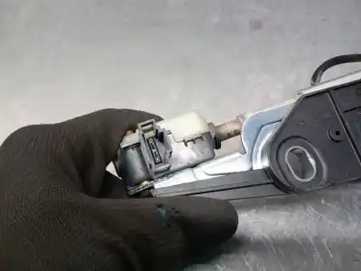 Pezzo di ricambio per auto di seconda mano maniglia esterna del cancello per skoda superb i (3u4) 2.0 tdi riferimenti oem iam 107827573je  107827573je