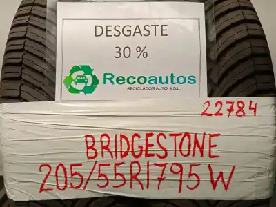 Recambio de automóvil de segunda mano de NEUMATICO/S para CITROEN C4 PICASSO II 1.6 BLUEHDI 120 referencias OEM IAM 20555R1795V  