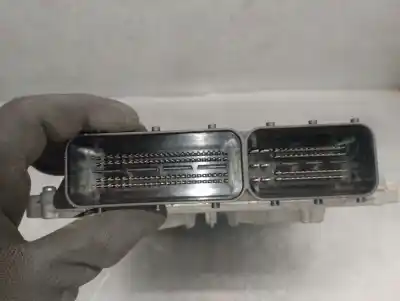 Second-hand car spare part ecu engine control for volvo v60 i (155) d3 / d4 oem iam references 31303388 0281015286 bosch 