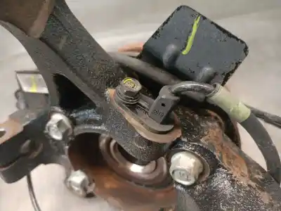 Second-hand car spare part front left knuckle for kia cee'd (jd) 1.6 crdi 136 oem iam references 51715a2000  51715a2000