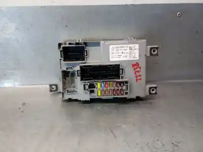 Second-hand car spare part fuse box unit for fiat doblo autobús (263_) 1.3 d multijet (263axc1a) oem iam references 00518331110