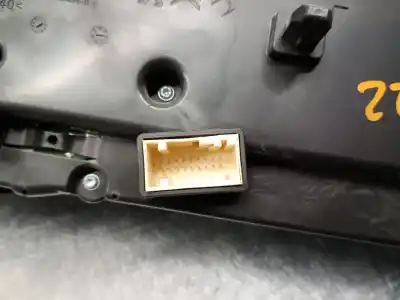 Second-hand car spare part dashboard for peugeot 2008 ii (ud_, us_, uy_, uk_) 1.5 bluehdi 110 (udyhsk) oem iam references 9836056380  9836056380