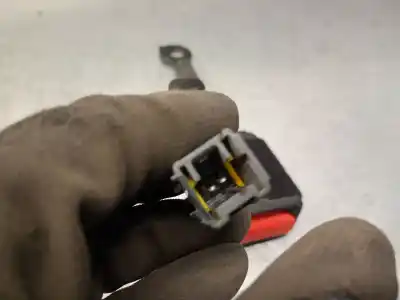 Автозапчасти б/у крюк для пояса за peugeot 2008 ii (ud_, us_, uy_, uk_) 1.5 bluehdi 110 (udyhsk) ссылки oem iam 98135293xt  98135293xt