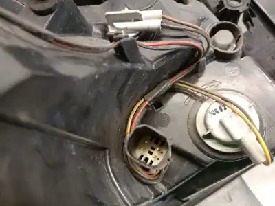 Автозапчастина б/у правий ліхтар для opel zafira tourer c (p12) 2.0 cdti (75) посилання на oem iam 13278785  1222321