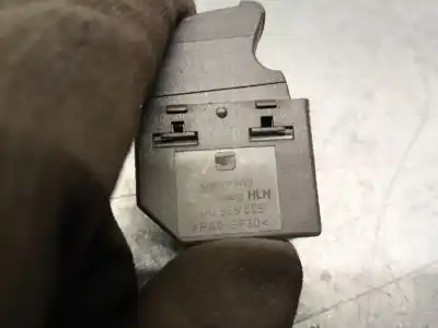 Peça sobressalente para automóvel em segunda mão botão / interruptor elevador vidro traseiro direito por seat leon (1m1) 1.9 tdi referências oem iam 1m0959855  1m0959855