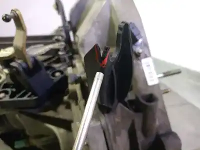 Автозапчастина б/у коробка передач для renault modus / grand modus (f/jp0_) 1.4 (jp01, jp0j) посилання на oem iam jh3129 s011659 7701723420