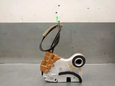 Автозапчастина б/у замок передній праві двері для suzuki swift v (az) 1.2 hybrid (mild hybrid) (a2l412) посилання на oem iam 8221062r55  8221062r55