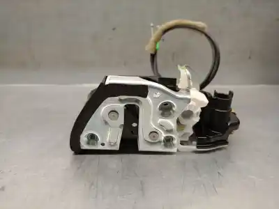 Автозапчастина б/у замок передній праві двері для suzuki swift v (az) 1.2 hybrid (mild hybrid) (a2l412) посилання на oem iam 8221062r55  8221062r55