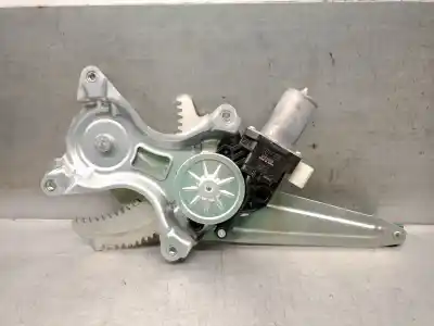 Автозапчастина б/у регулятор скла заднього правого для suzuki swift v (az) 1.2 hybrid (mild hybrid) (a2l412) посилання на oem iam 8353061m00