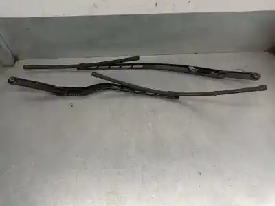 Peça sobressalente para automóvel em segunda mão Haste De Escova Dianteiro Direito por AUDI A3 (8P1) 2.0 TDI 16V Referências OEM IAM 8P1955408A  8P1955407A