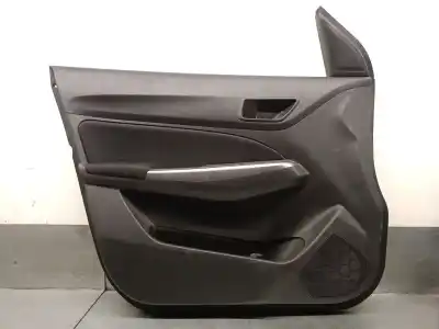 Автозапчасти б/у обивка левой передней двери за suzuki swift v (az) 1.2 hybrid (mild hybrid) (a2l412) ссылки oem iam 8372452r0