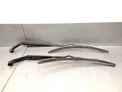 Pezzo di ricambio per auto di seconda mano braccio tergicristallo anteriore destro per suzuki swift v (az) 1.2 hybrid (mild hybrid) (a2l412) riferimenti oem iam 3831052r00  3831052r00