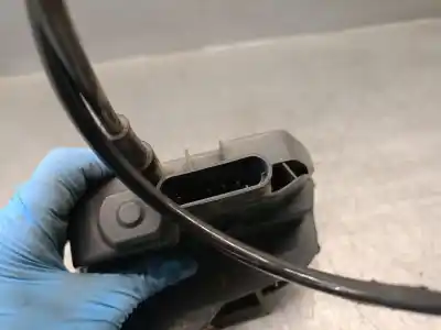 Second-hand car spare part rear left door lock for renault espace iv (jk0) (2002->) 2.2 dci (jk07) oem iam references 8200017963  8200017958