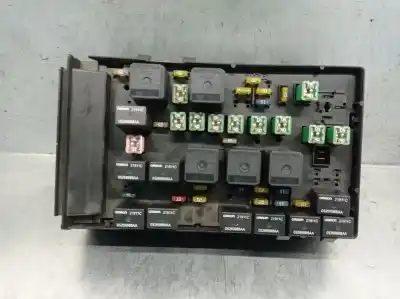 Автозапчасти б/у блок реле/предохранителей за chrysler voyager iv (rg, rs) 2.5 crd ссылки oem iam 04727558ac 273205848 